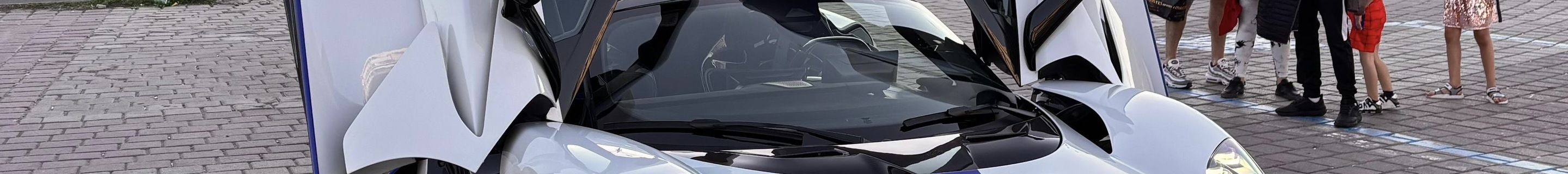 Aston Martin Valhalla