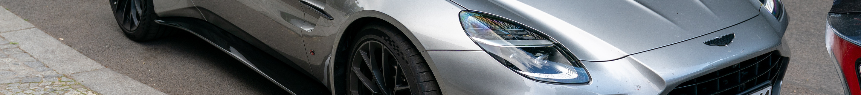 Aston Martin Vantage S Roadster 2026