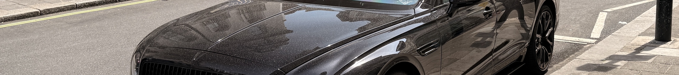 Bentley Flying Spur Hybrid S