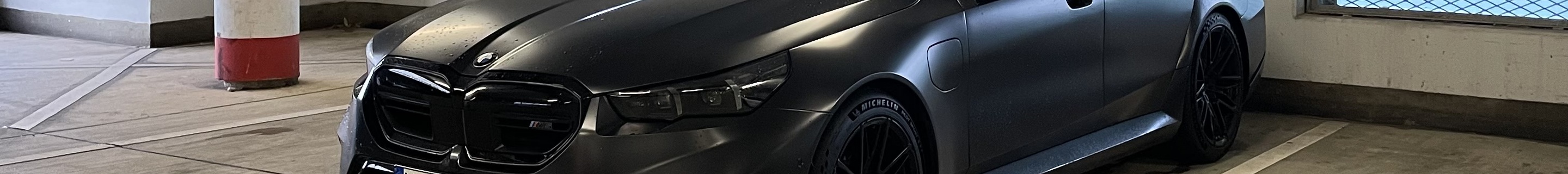 BMW M5 G90