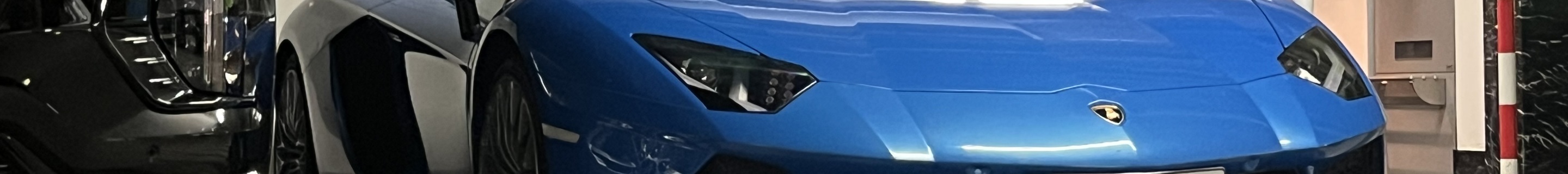 Lamborghini Aventador S LP740-4