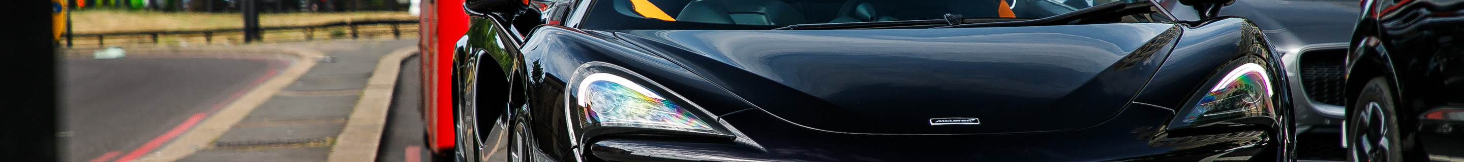 McLaren 570GT