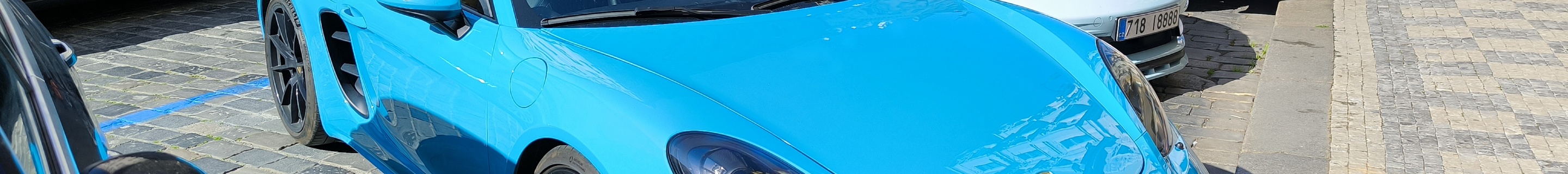 Porsche 718 Cayman S
