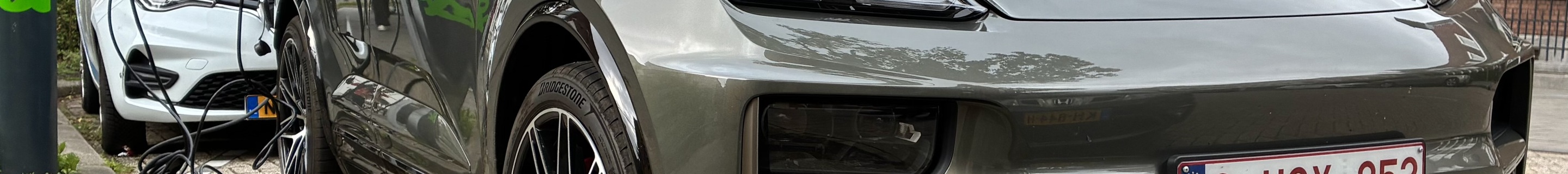 Porsche Macan EV Turbo