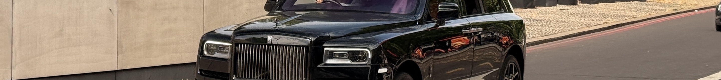 Rolls-Royce Cullinan Black Badge