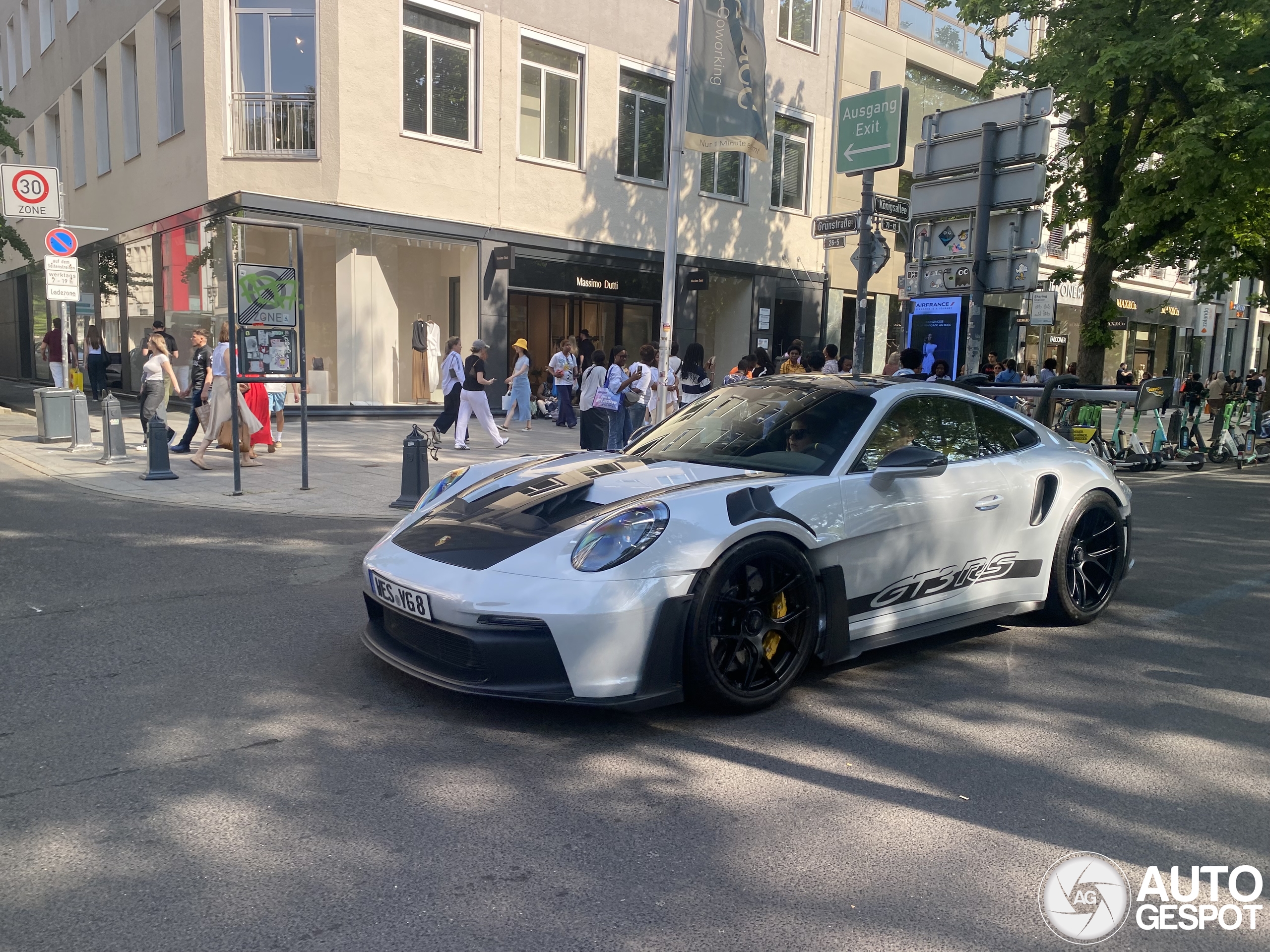 Porsche 992 GT3 RS MkI Weissach Package - 30 May 2026 - Autogespot