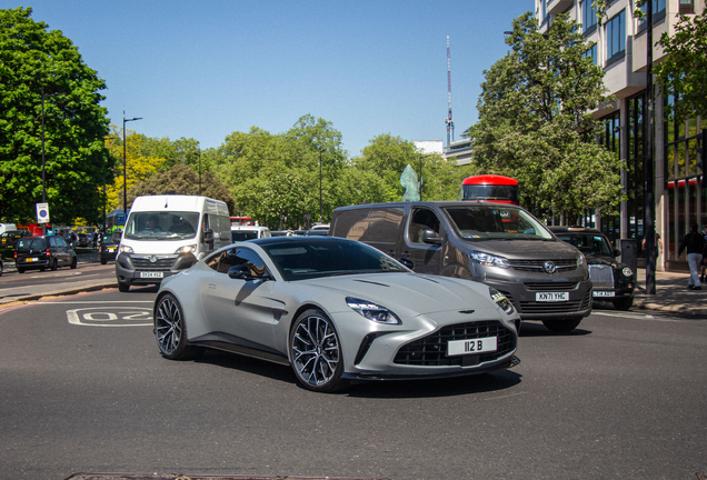 Aston Martin Vantage 2024