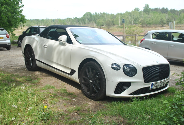 Bentley Continental GTC 2019