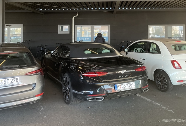 Bentley Continental GTC 2025