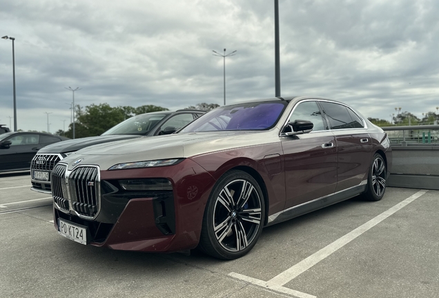BMW M760e xDrive