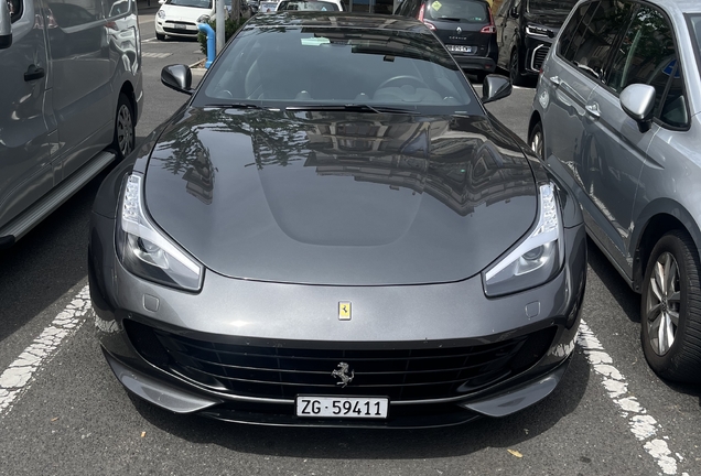 Ferrari GTC4Lusso