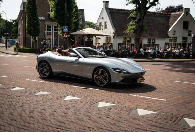 Ferrari Roma Spider