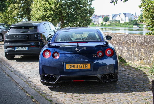 Nissan GT-R 2013