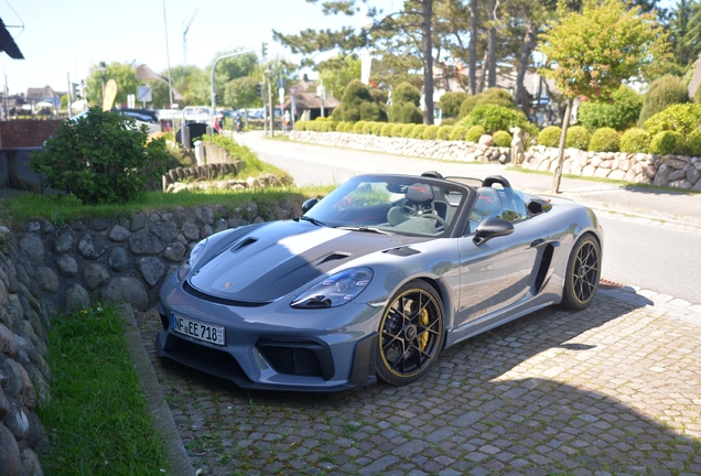 Porsche 718 Spyder RS Weissach Package