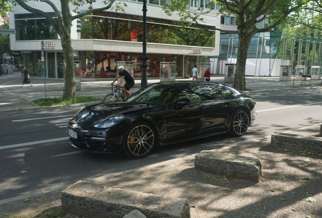 Porsche 971 Panamera GTS MkI