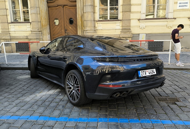 Porsche 972 Panamera Turbo E-Hybrid