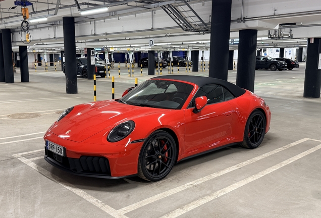 Porsche 992 Carrera 4 GTS Cabriolet MkII
