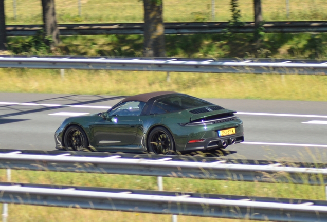 Porsche 992 Carrera 4 GTS Cabriolet MkII
