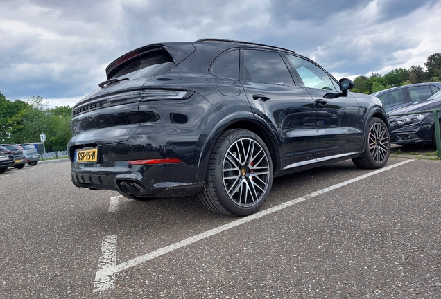 Porsche 9YA Cayenne Turbo E-Hybrid