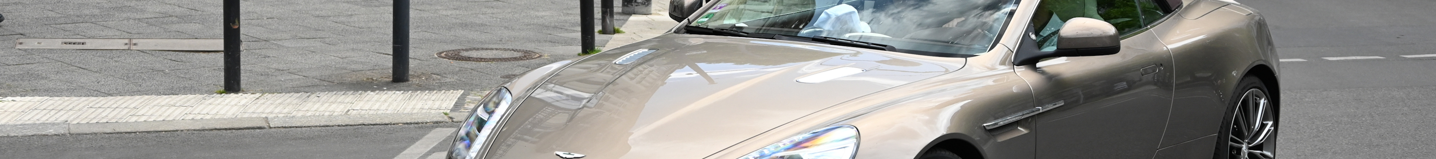 Aston Martin DB9 Volante 2013