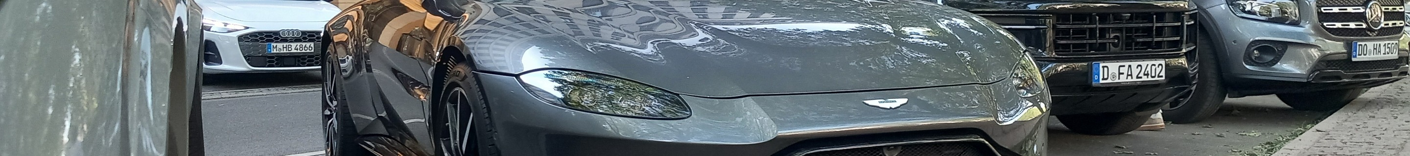Aston Martin V8 Vantage 2018