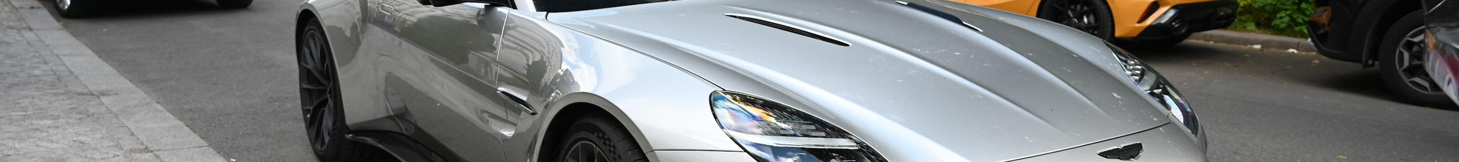 Aston Martin Vantage S Roadster 2026