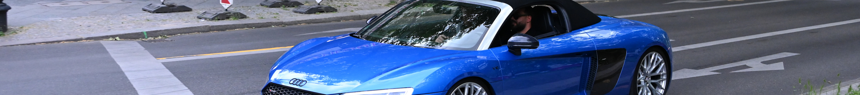 Audi R8 V10 Spyder 2016