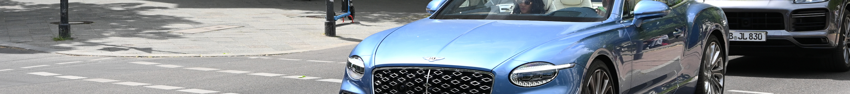 Bentley Continental GTC Mulliner 2025