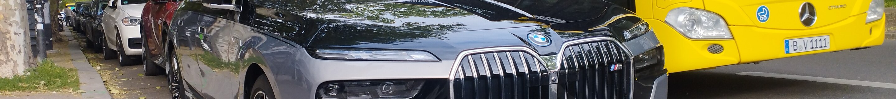BMW M760e xDrive