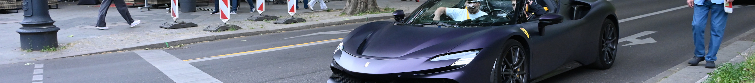 Ferrari SF90 Spider