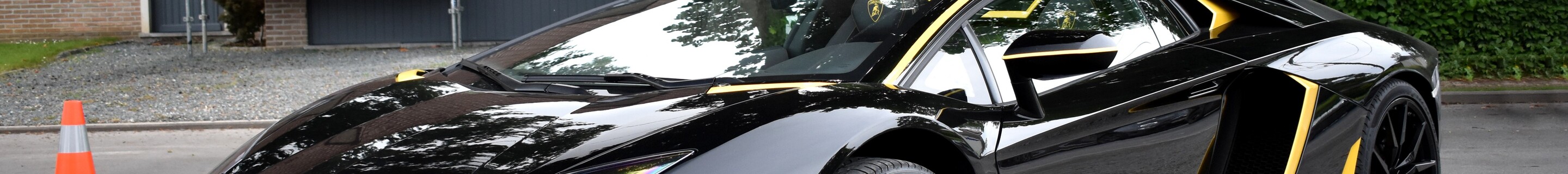 Lamborghini Aventador LP700-4 Roadster