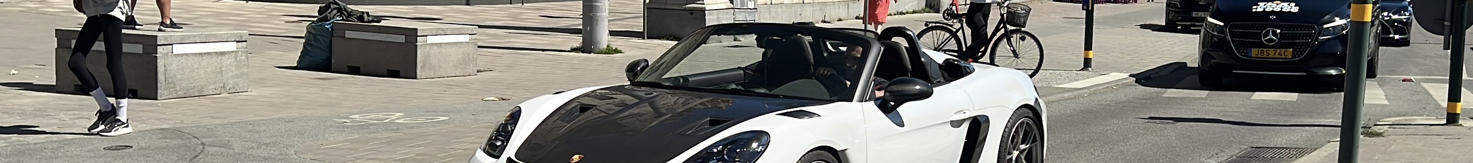 Porsche 718 Spyder RS Weissach Package
