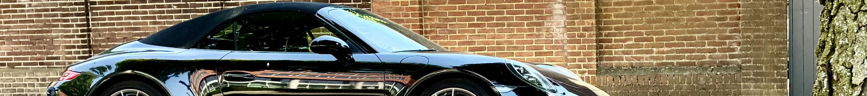 Porsche 991 Carrera 4S Cabriolet MkII