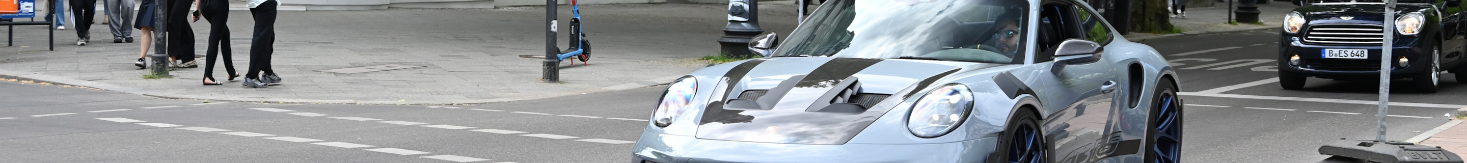 Porsche 992 GT3 RS MkI Weissach Package