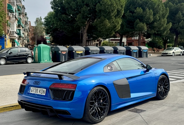Audi R8 V10 Plus 2015