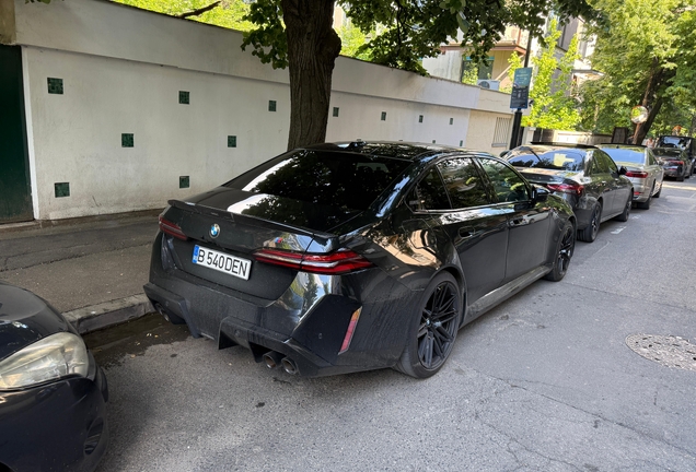 BMW M5 G90