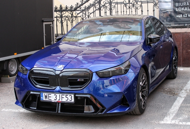 BMW M5 G90