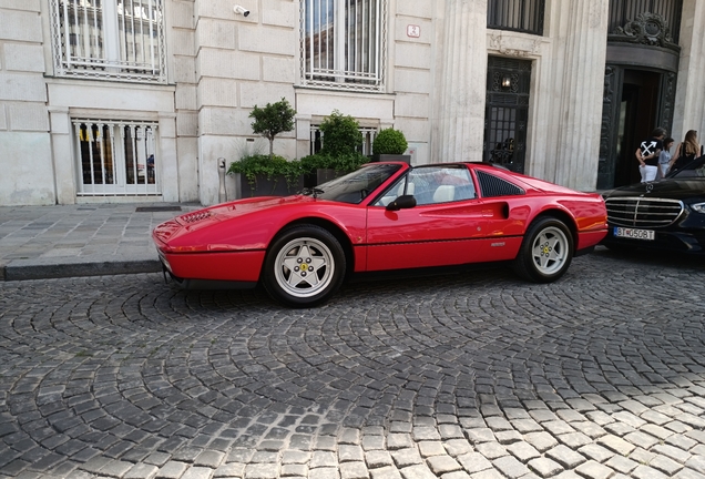 Ferrari 328 GTS