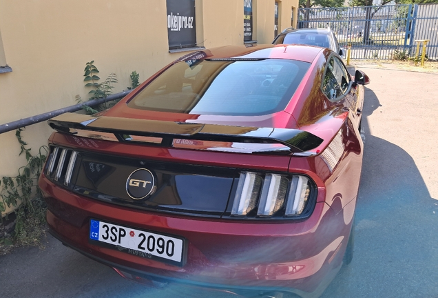 Ford Mustang GT 2015