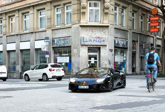 Lamborghini Huracán LP640-4 EVO Spyder