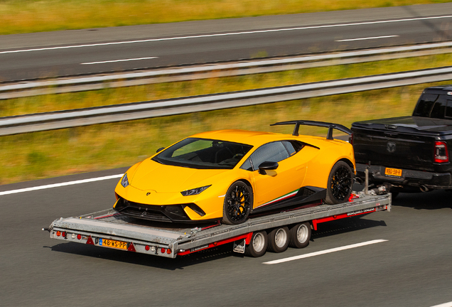 Lamborghini Huracán LP640-4 Performante