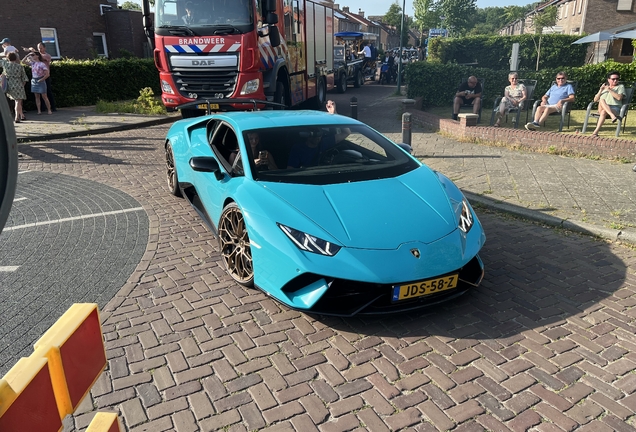 Lamborghini Huracán LP640-4 Performante