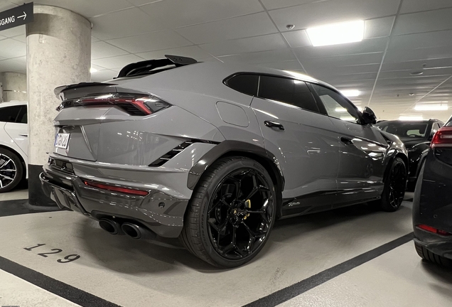 Lamborghini Urus Performante