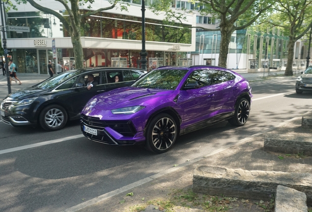Lamborghini Urus S