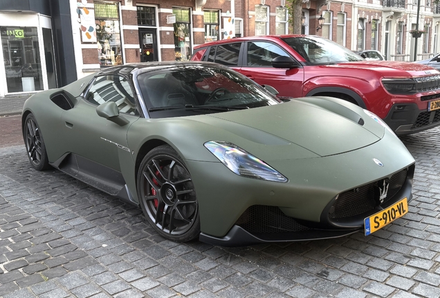 Maserati MC20