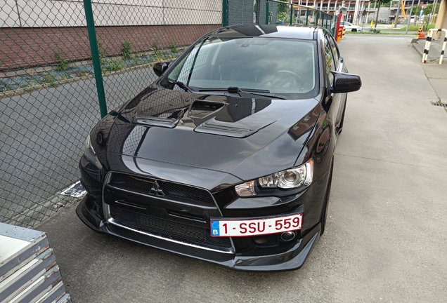 Mitsubishi Lancer Evolution X MR