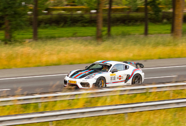Porsche 718 Cayman GT4 RS Weissach Package