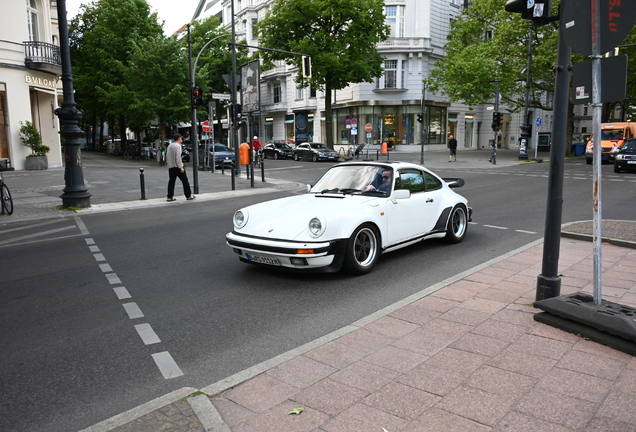 Porsche 930 Turbo