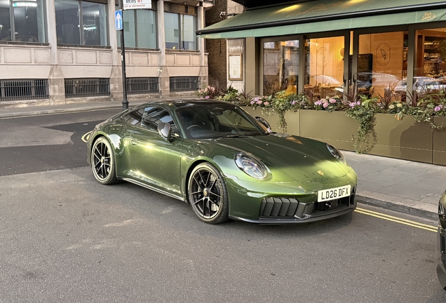 Porsche 992 Carrera 4 GTS MkII