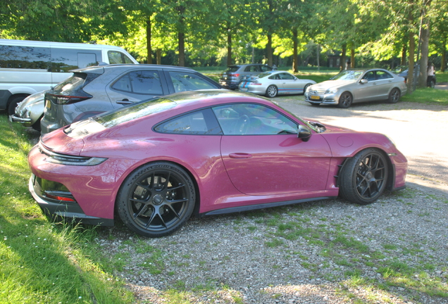 Porsche 992 S/T